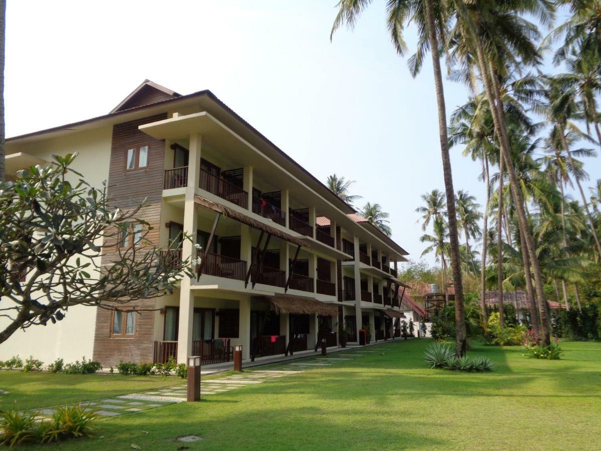 Eskala Hotels And Resorts Ngwesaung Εξωτερικό φωτογραφία